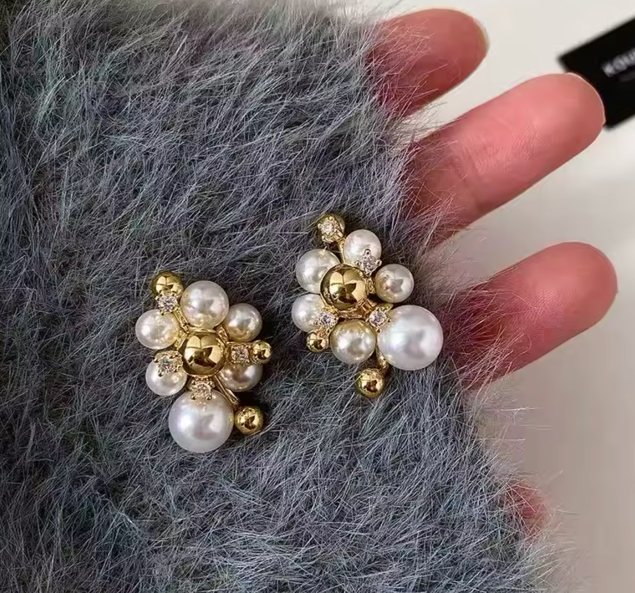 Elegant Romantic Artificial Pearl & Micro-Inlaid Zircon Earrings